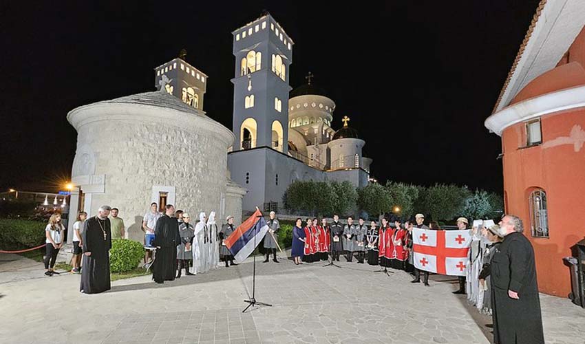naslovna