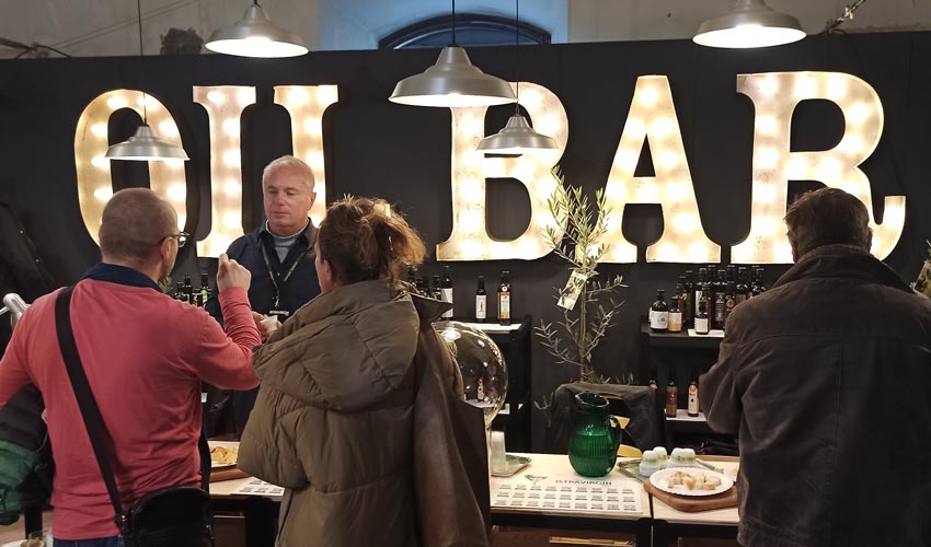 3 Oil bar
