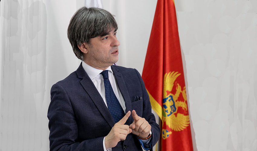 Direktor jevrić