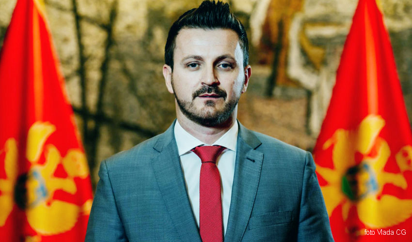 dukaj ministar