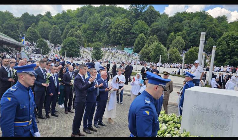 Delegacija Bošnjačkog vijeća u Potočarima